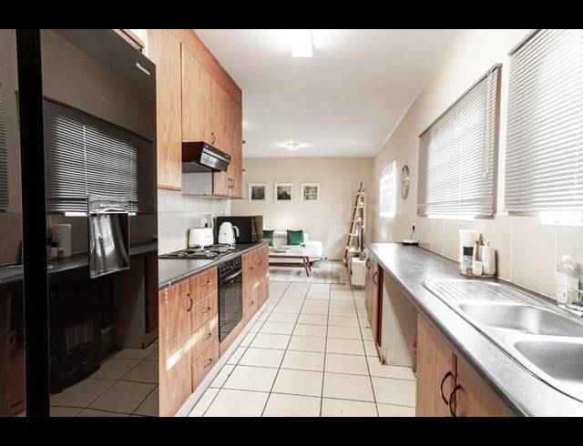 3 BEDROOM CLUSTER FOR SALE IN THE HILL